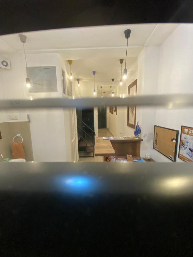Zani Hostel Призрен Екстериор снимка