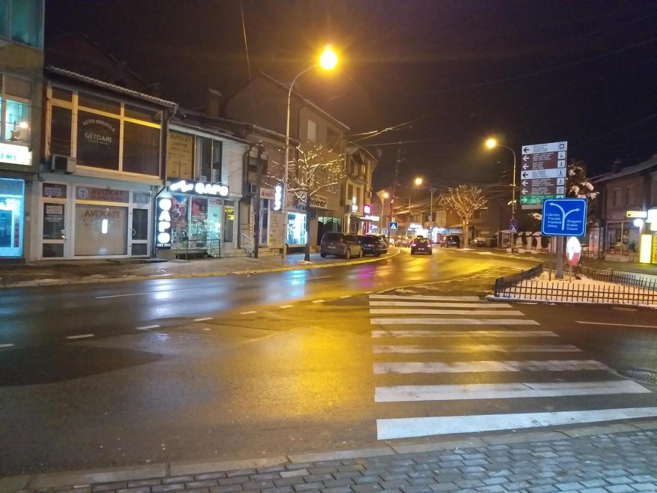 Zani Hostel Призрен Екстериор снимка